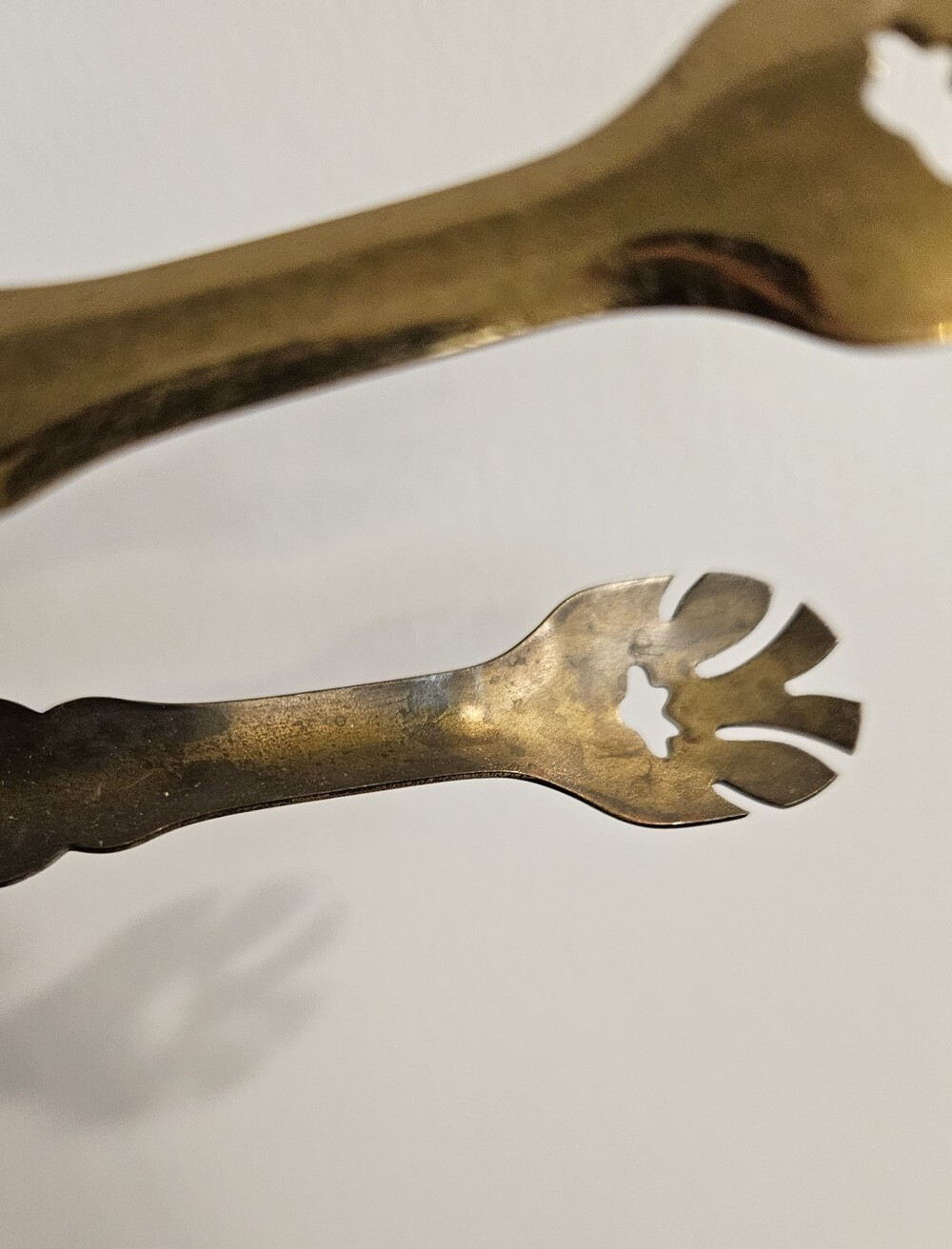 Small Brass Tongs - Picture 4 of 8